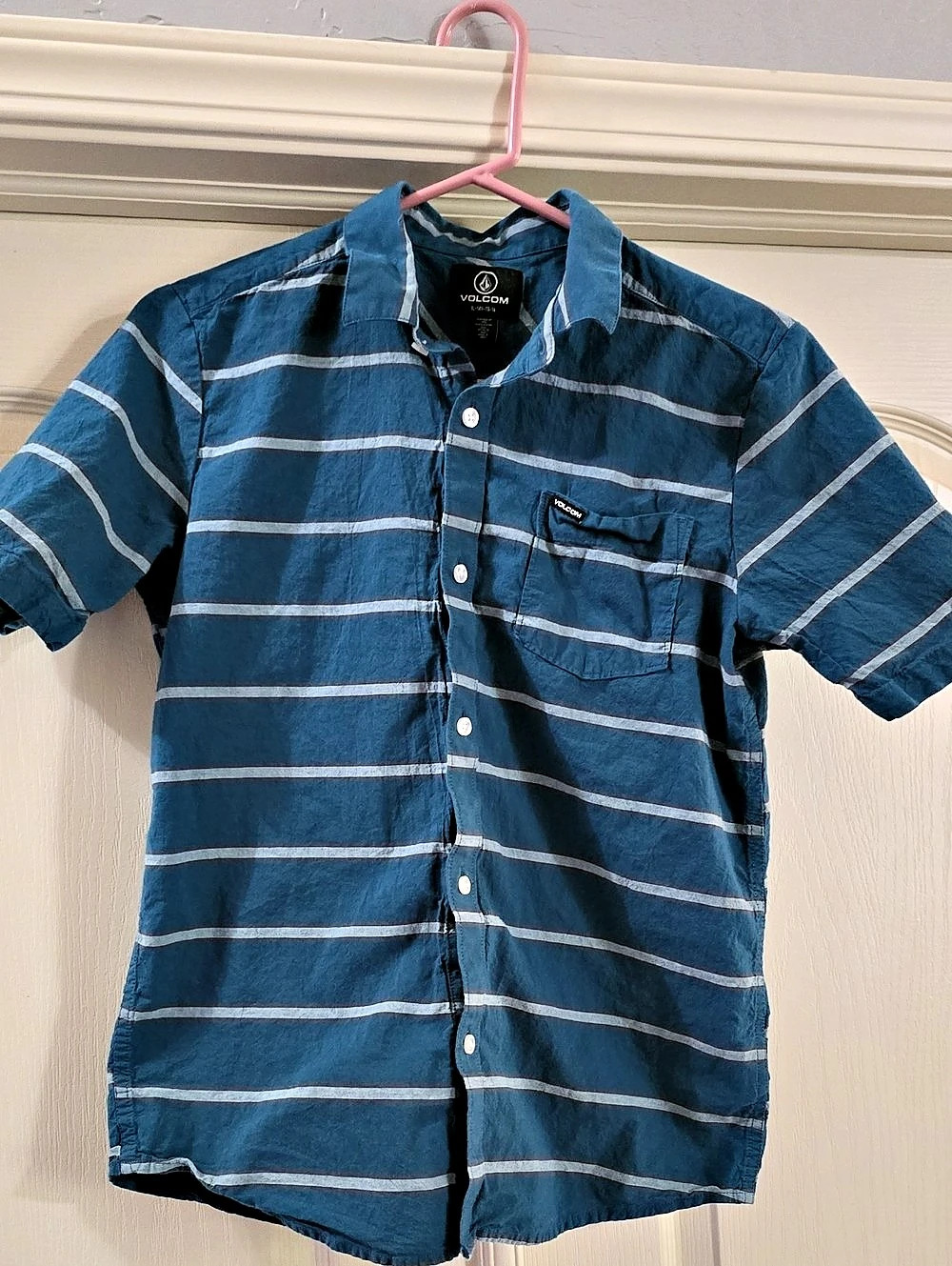 Volcom Striped Button Down Shirt in Blue & Gray Boys XL (14-16)